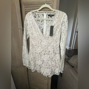 Lulu’s Lace Romper with Lace Detail Size Small